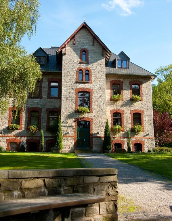 Hotel Restaurant Sonnenhof Weyerbusch Exterior foto